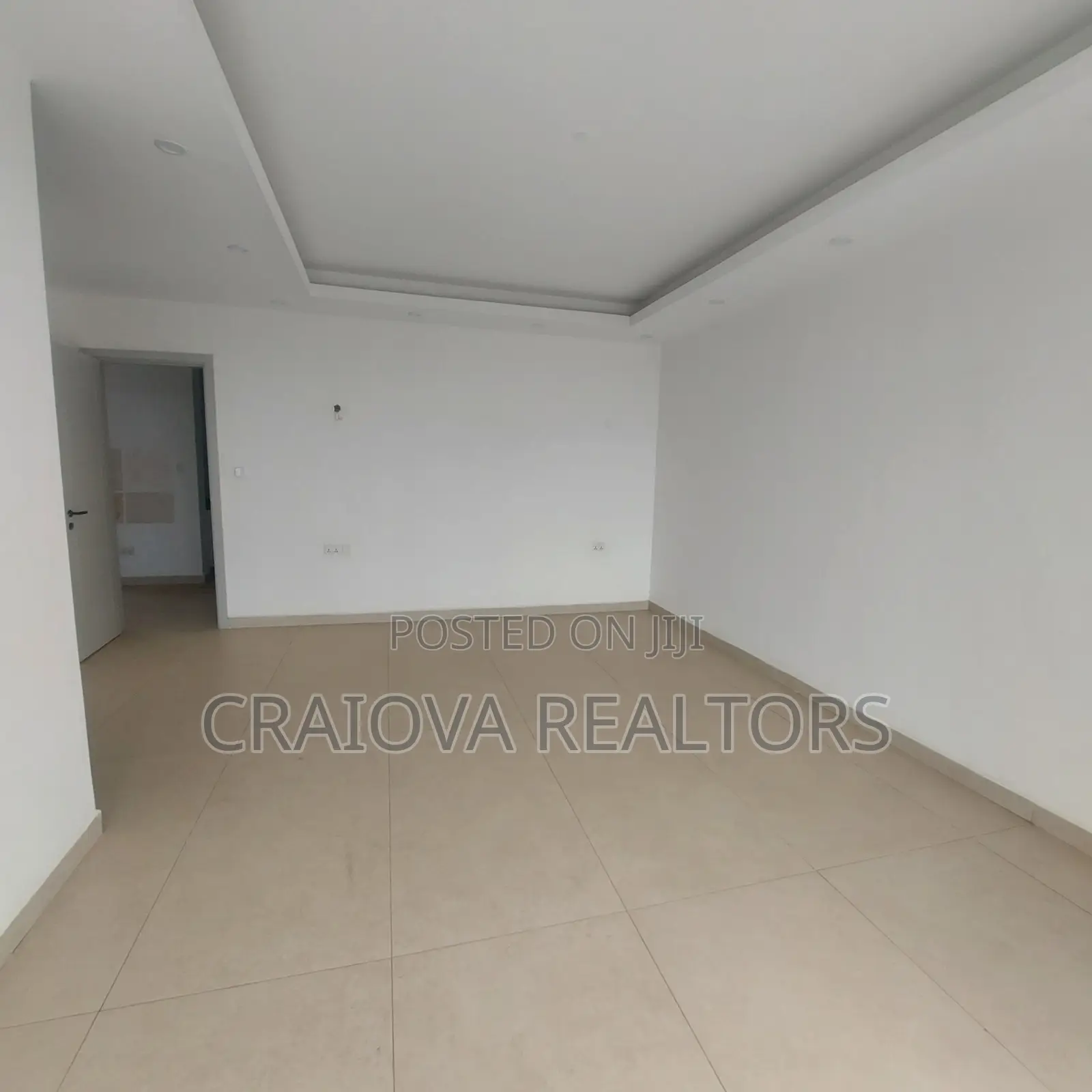4bdrm Duplex in Spring Valley for sale
