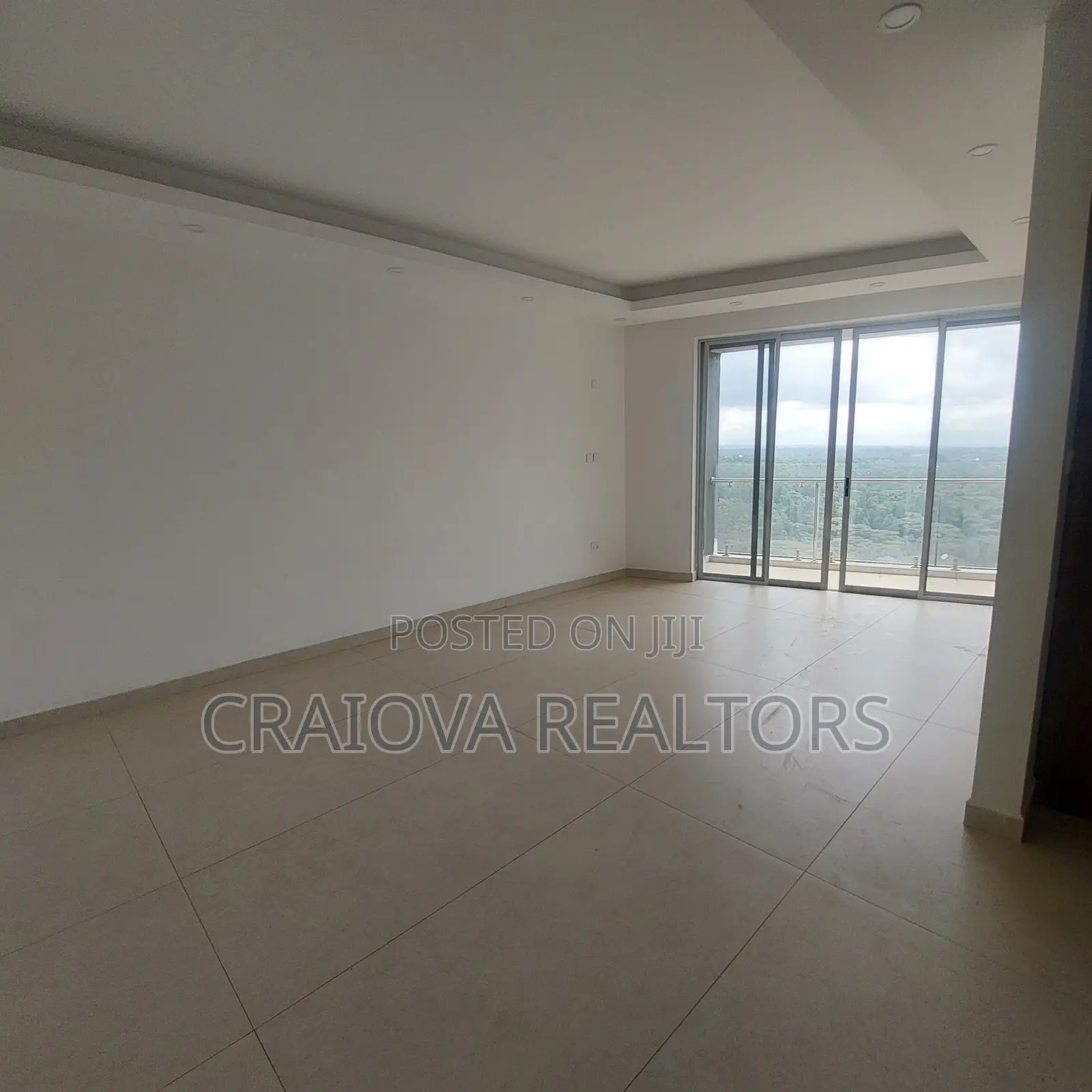 4bdrm Duplex in Spring Valley for sale