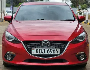 Mazda Axela 2015 Red