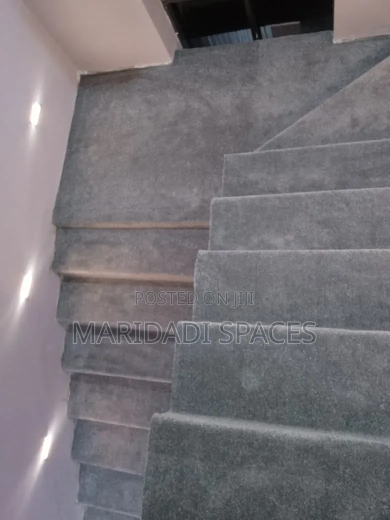 Grey 10mm Thickness Vip Wall to Wall Carpets