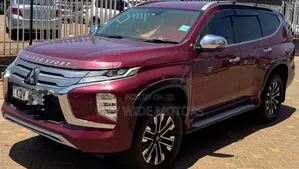 Mitsubishi Pajero Sport 2020 Red