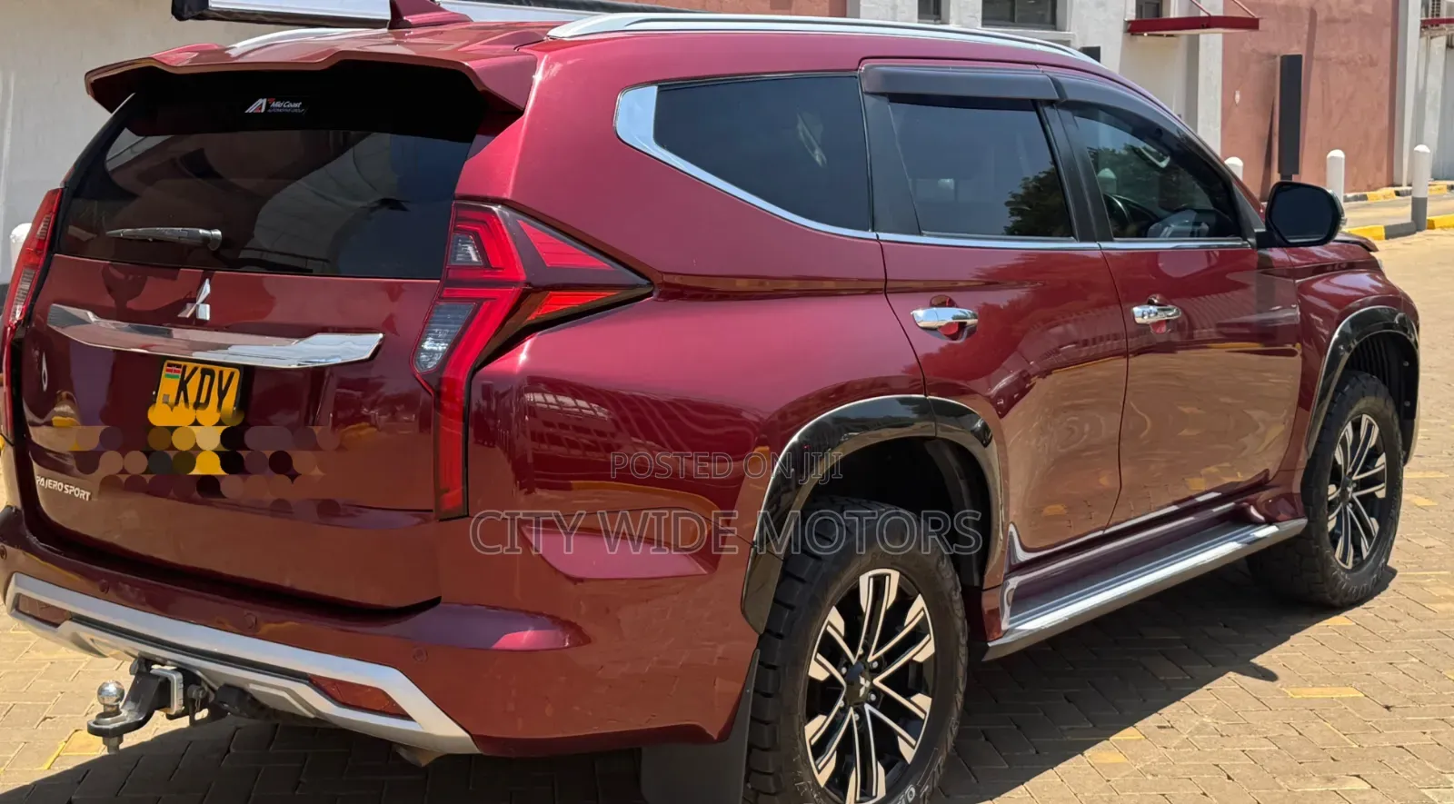 Mitsubishi Pajero Sport 2020 Red