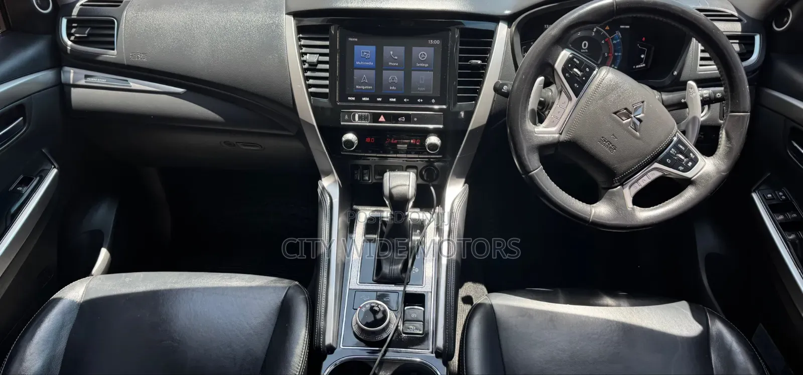 Mitsubishi Pajero Sport 2020 Red
