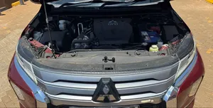 Mitsubishi Pajero Sport 2020 Red