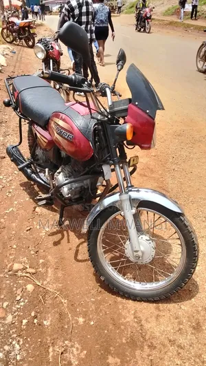 Bajaj Boxer 100 2013 Red