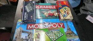 5 in 1 Combo Chess,monopoly, Scrabble,ludo& ,Snake and Ladders