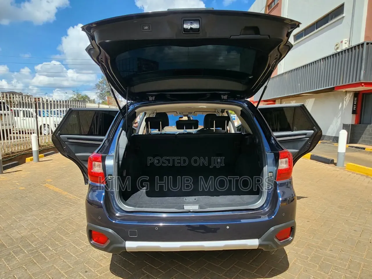Subaru Outback 2018 Blue