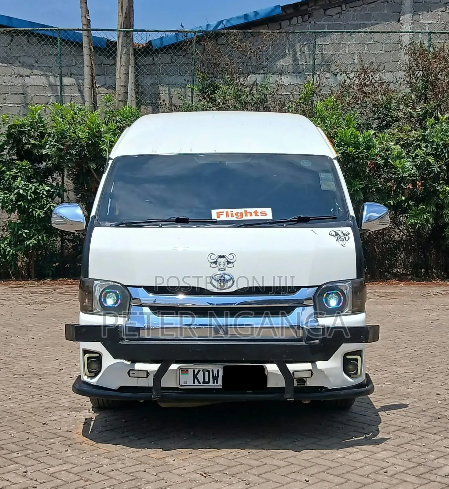 Toyota HiAce 2018 White