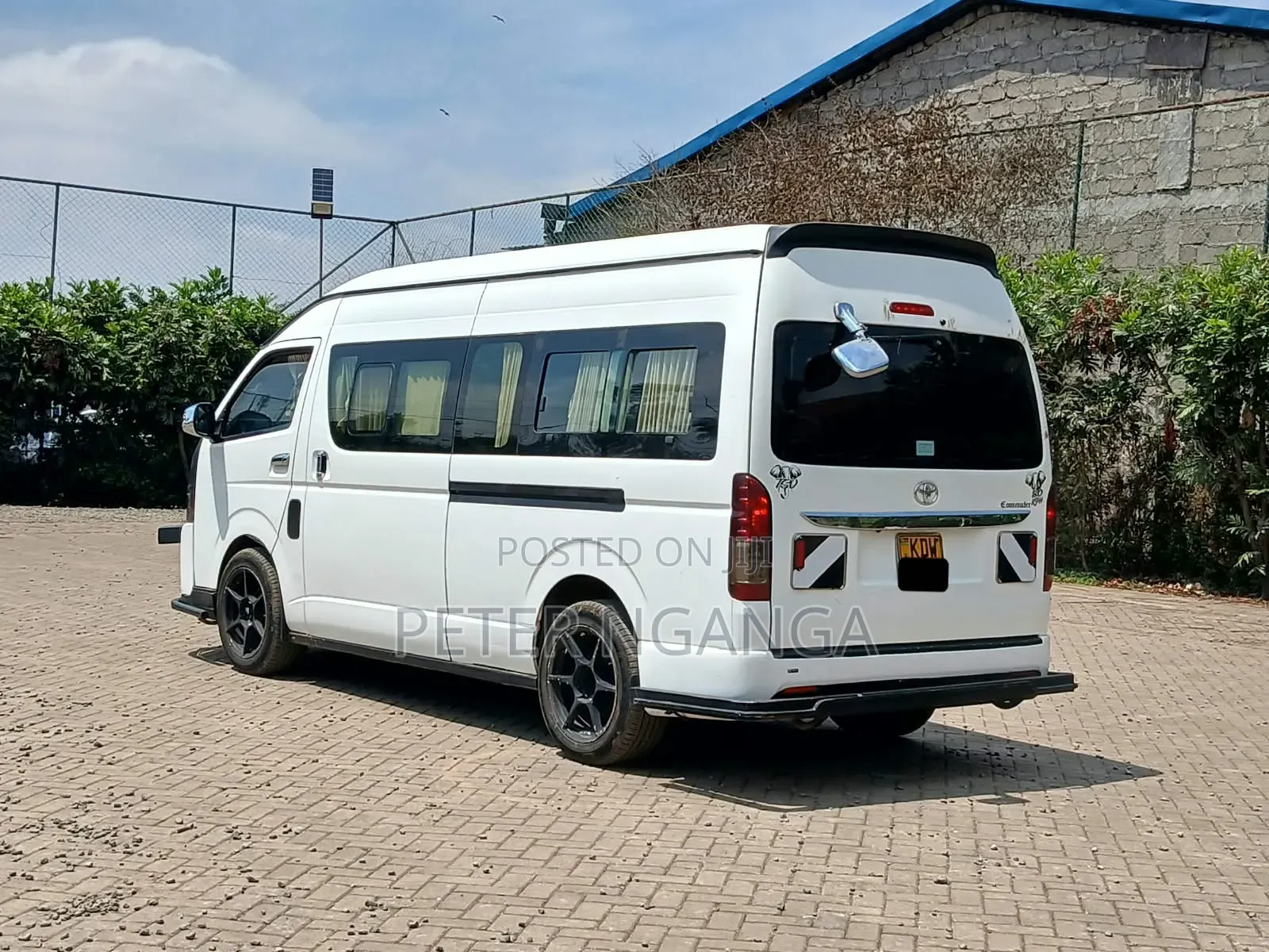 Toyota HiAce 2018 White