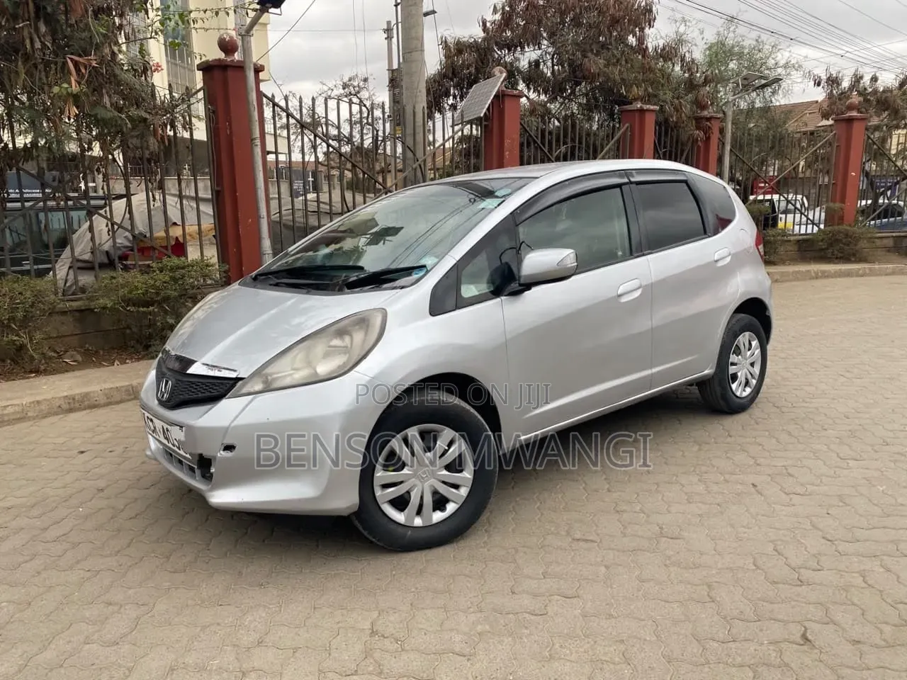 Honda Fit 2011 Silver