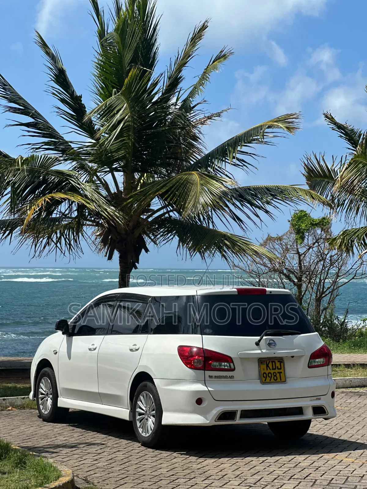 Nissan Wingroad 2015 White