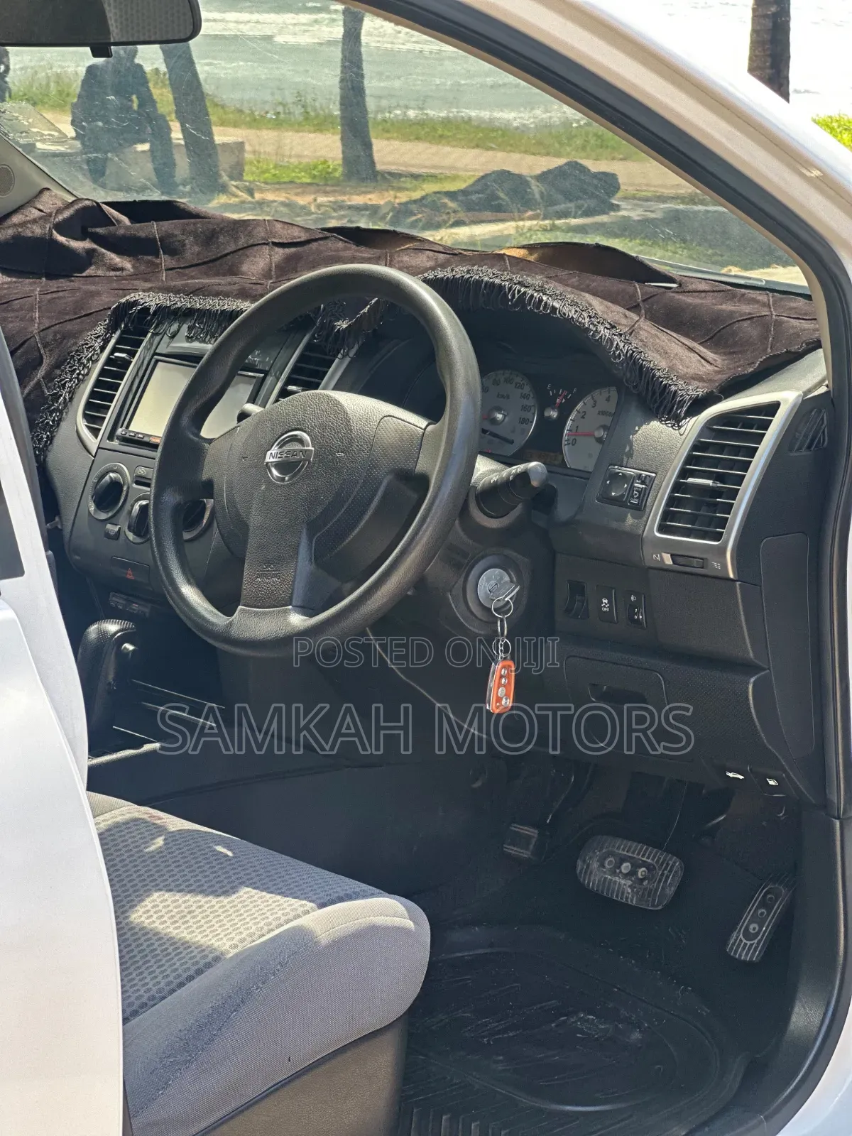 Nissan Wingroad 2015 White