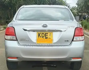 Toyota Axio 2014 Silver