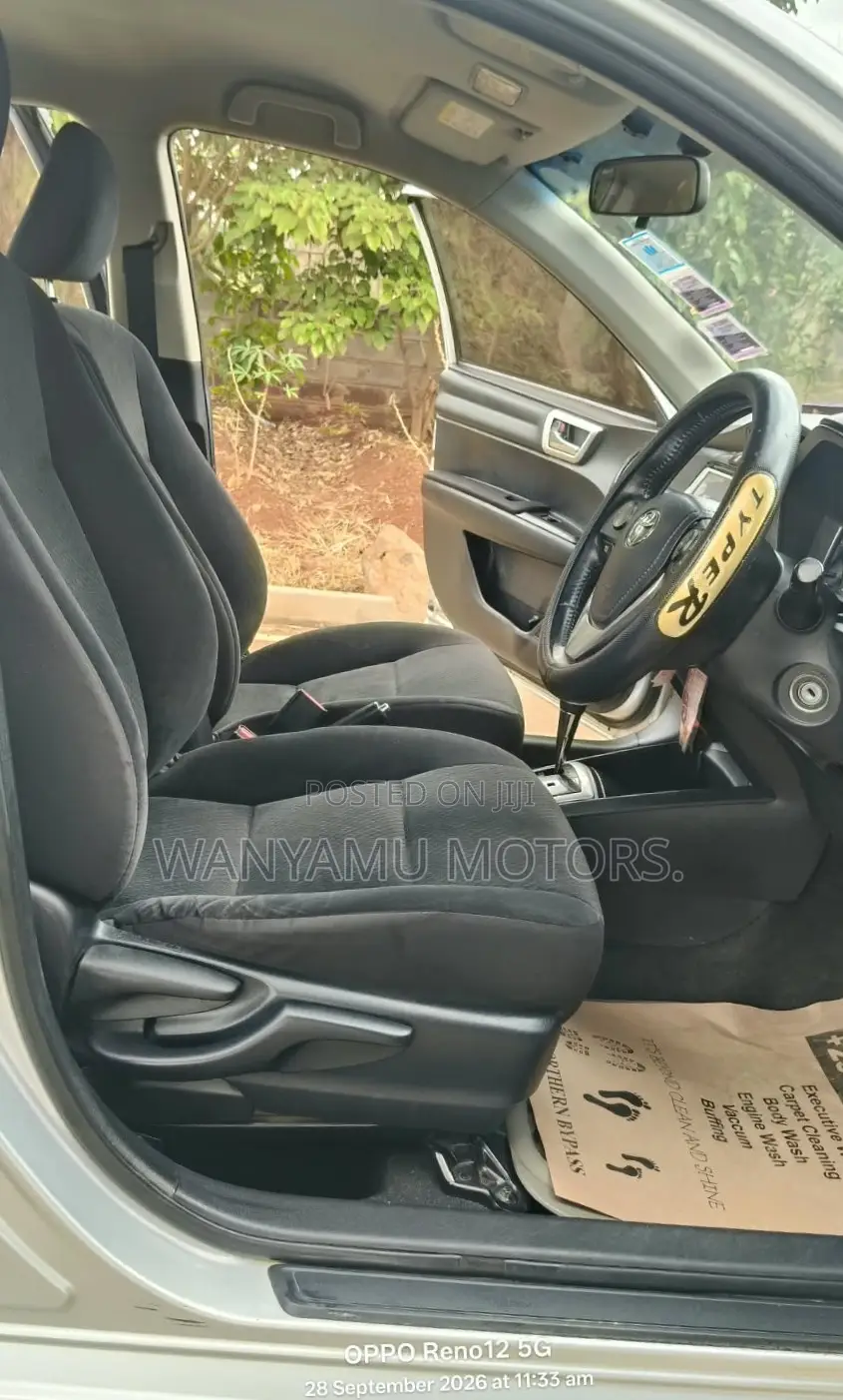 Toyota Axio 2014 Silver