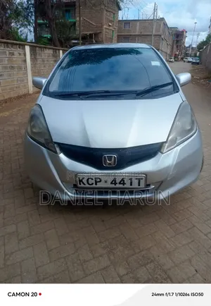 Honda Fit Automatic 2012 Silver