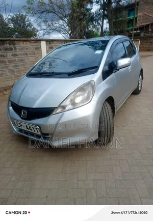 Honda Fit Automatic 2012 Silver