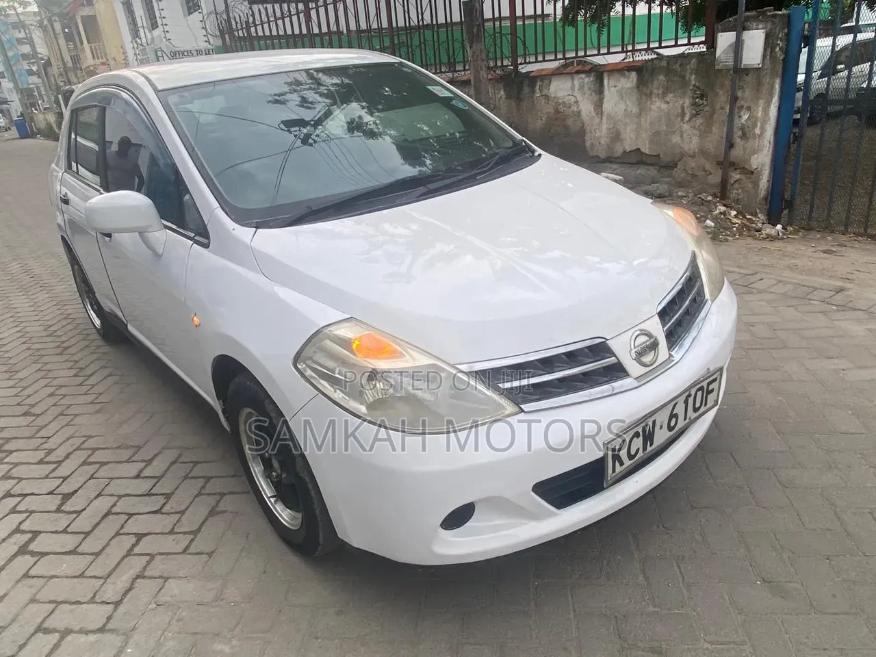 Nissan Tiida 2013 White