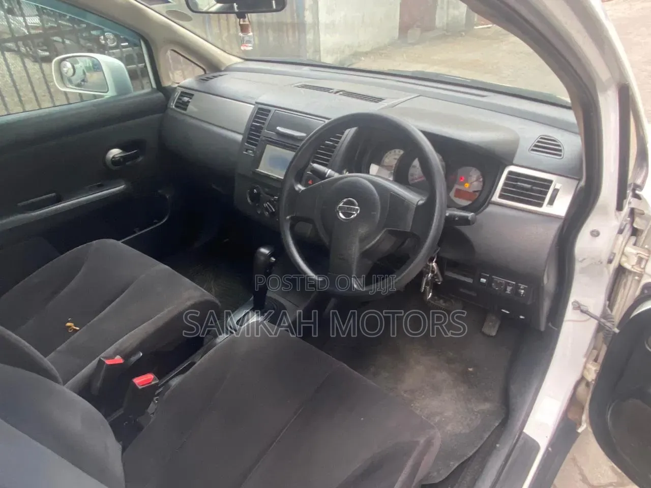 Nissan Tiida 2013 White