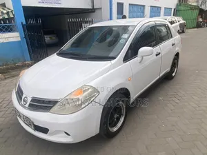 Nissan Tiida 2013 White