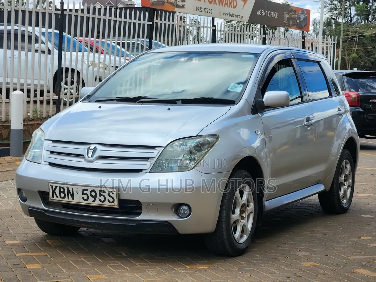 Toyota IST 2004 Silver