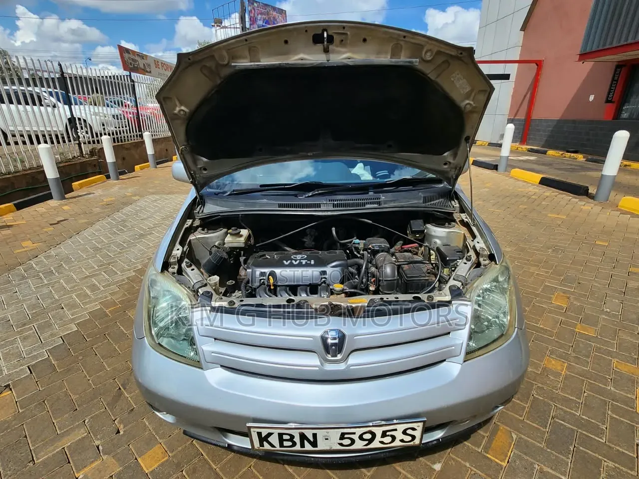 Toyota IST 2004 Silver