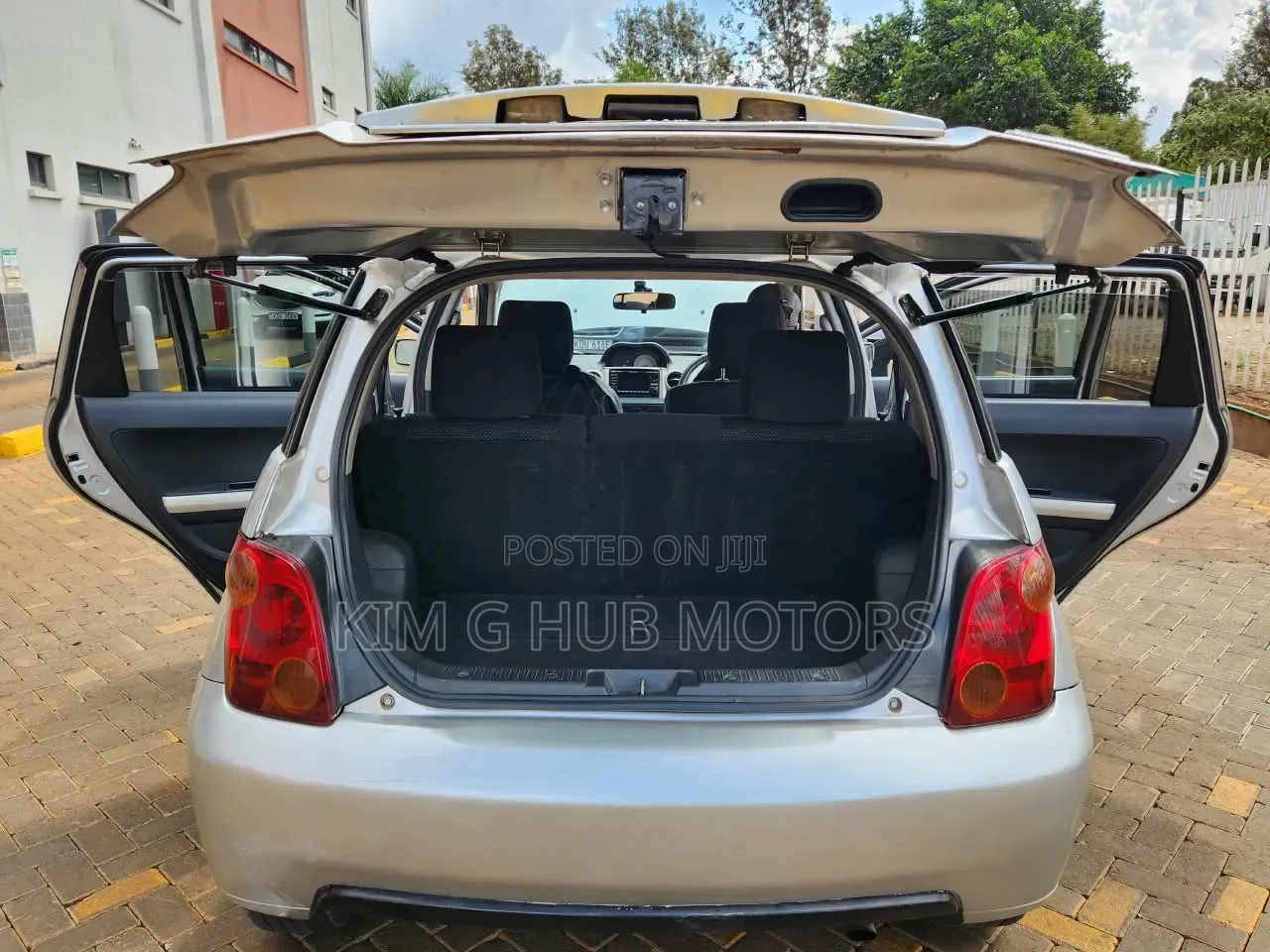 Toyota IST 2004 Silver