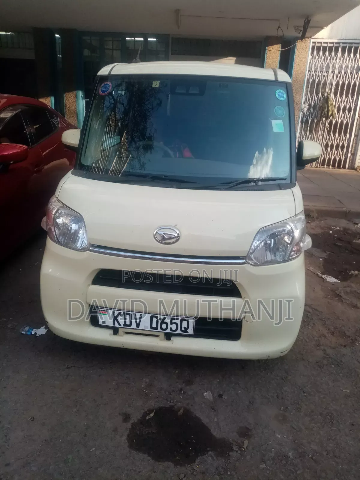 Daihatsu Xenia 2019 Yellow