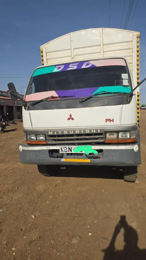 Mitsubishi 215 Fh Local KBN 2011