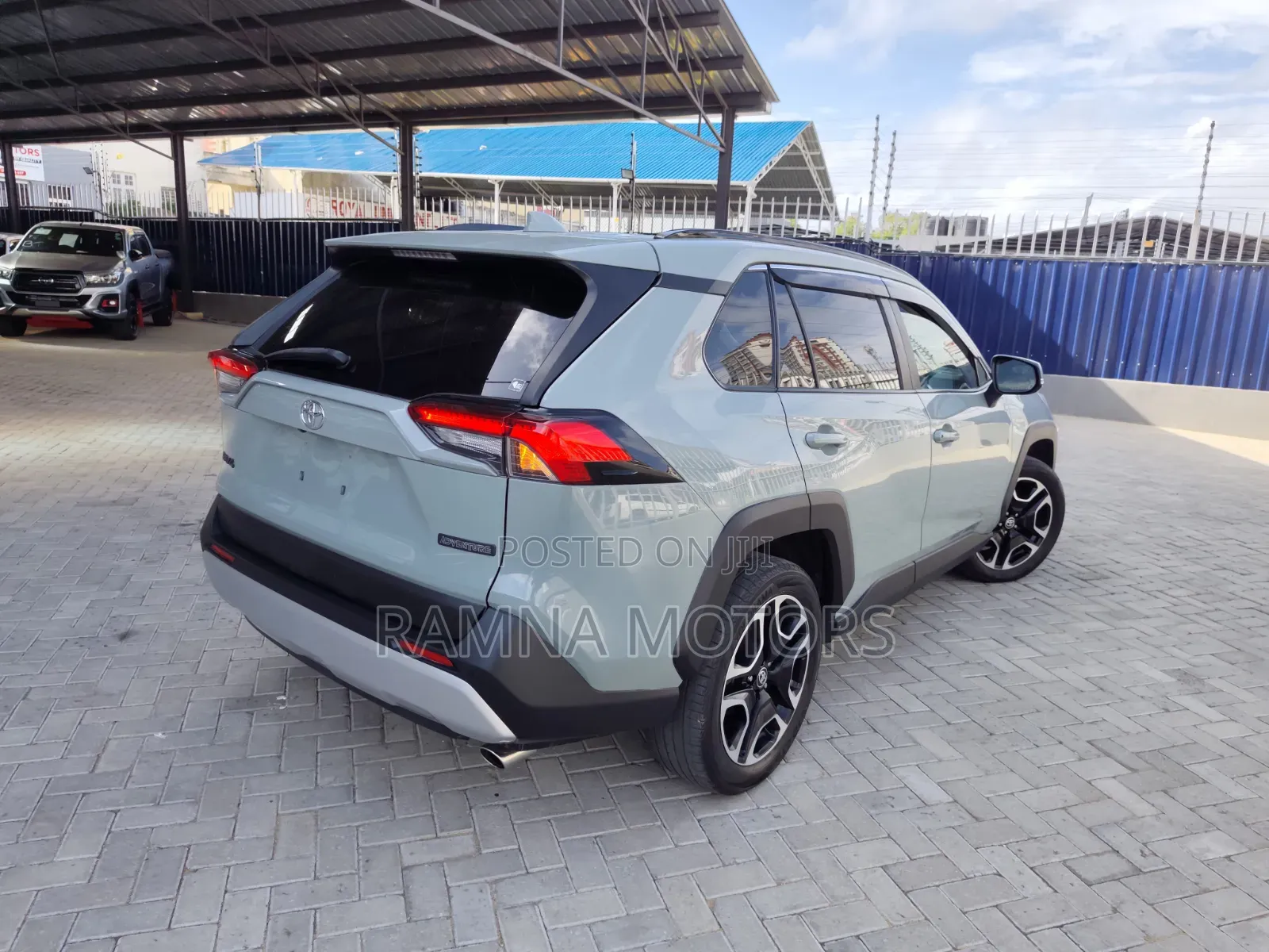 Toyota RAV4 2020 Green