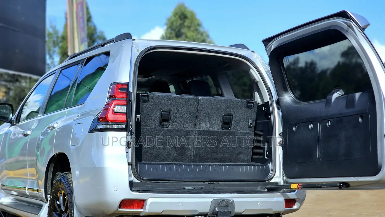 Toyota Land Cruiser Prado 2.8 2017 Silver