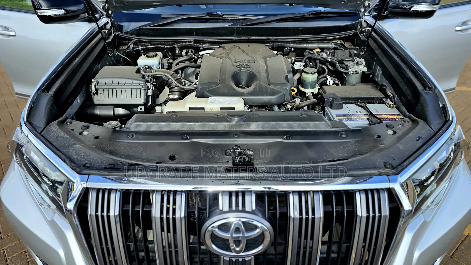 Toyota Land Cruiser Prado 2.8 2017 Silver