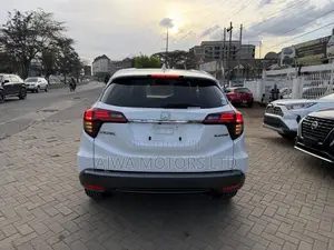 Honda Vezel 1.5 Hybrid 2WD 2019 White