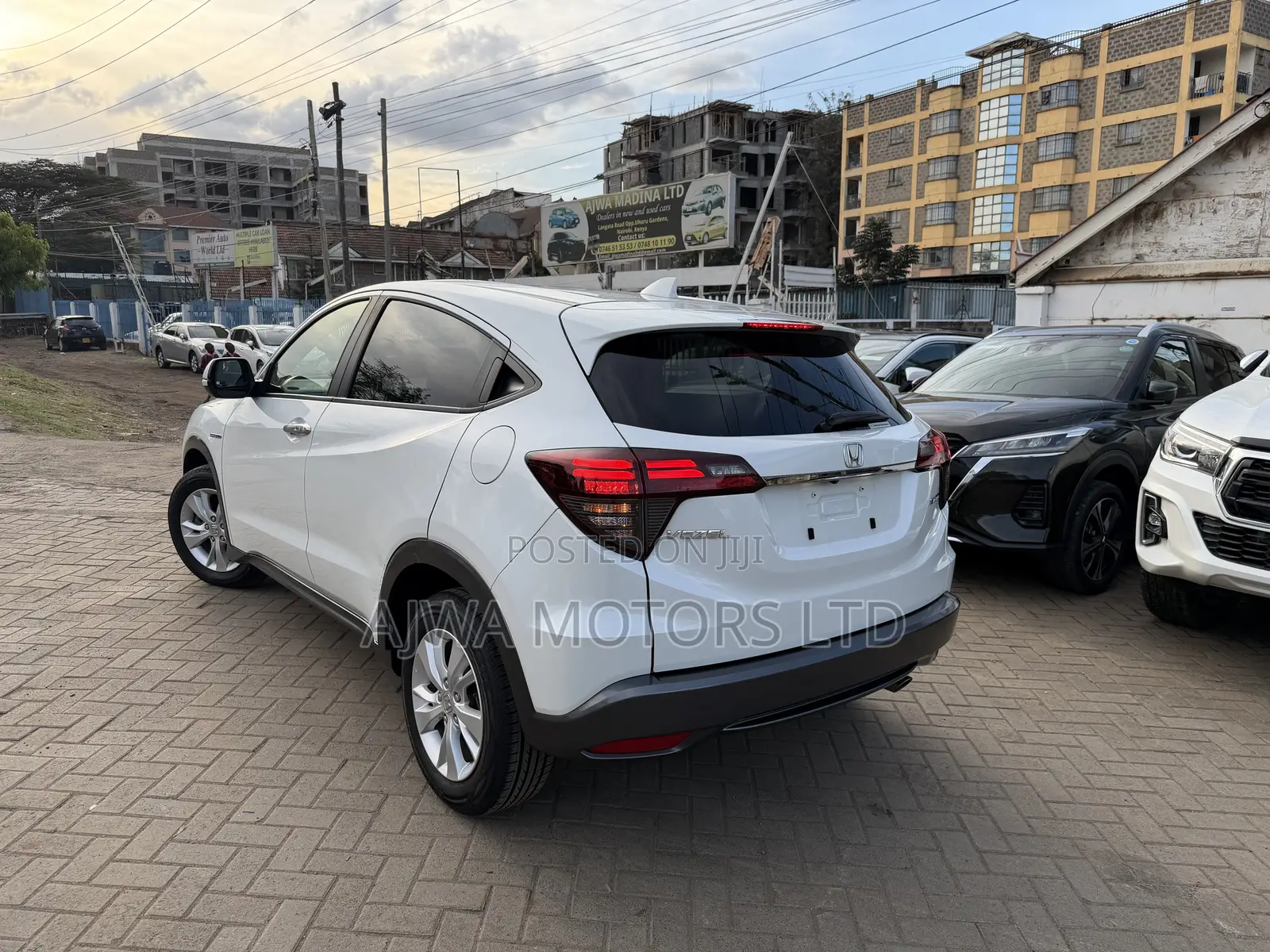Honda Vezel 1.5 Hybrid 2WD 2019 White