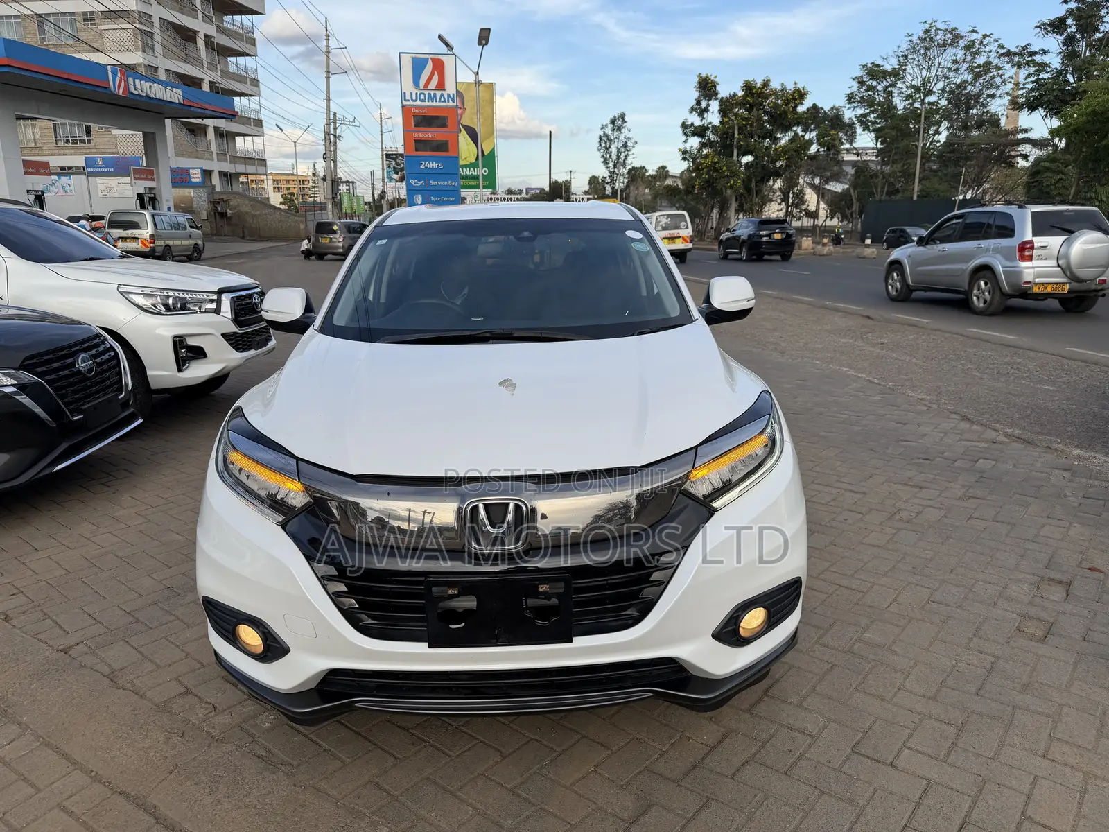Honda Vezel 1.5 Hybrid 2WD 2019 White
