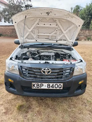 Toyota Hilux 2009 White