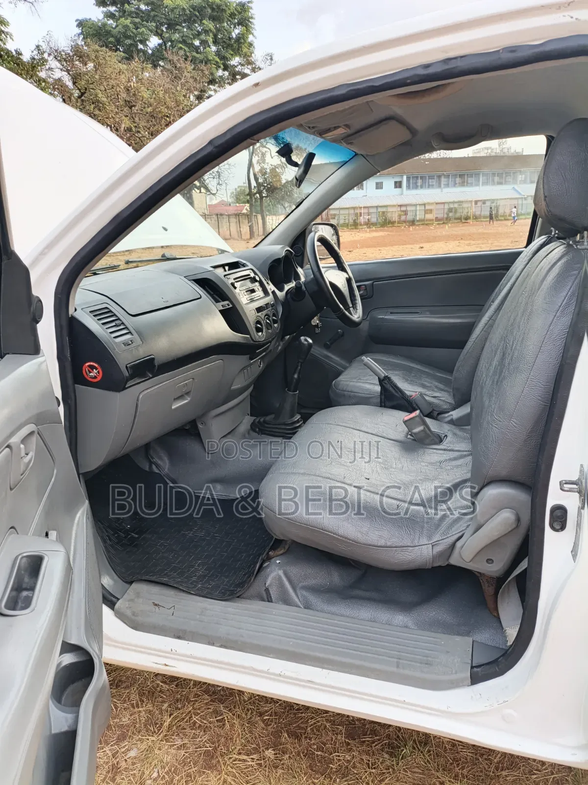 Toyota Hilux 2009 White
