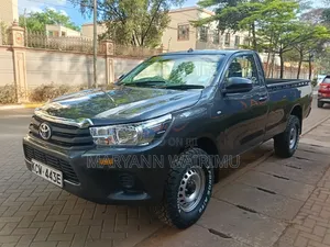 Toyota Hilux Revo Double Cab Deisel 2.4 RWD 2019 Gray
