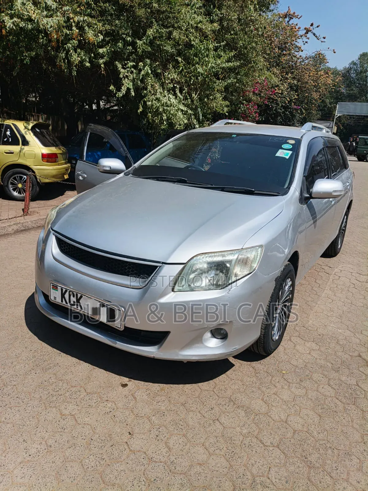 Toyota Corolla Fielder 2010 Silver