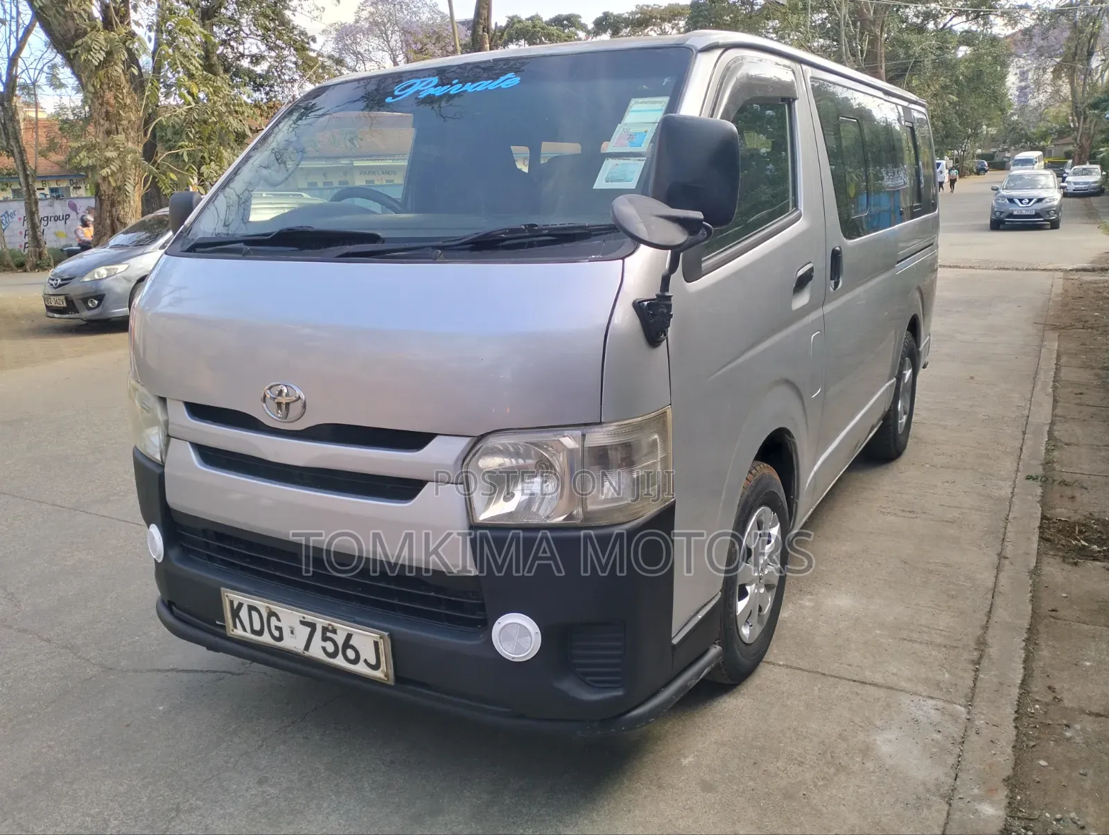Toyota HiAce 2014 Silver