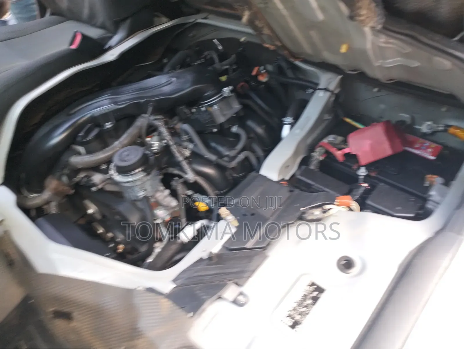 Toyota HiAce 2014 Silver