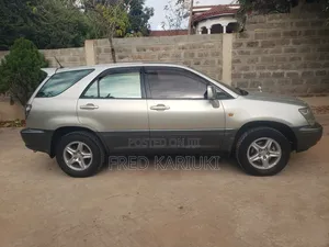 Toyota Harrier 2.4 16V 2000 Silver