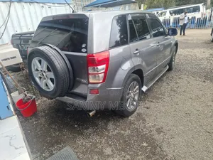 Suzuki Escudo 2008 Gray