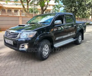 Toyota Hilux 2010 Black