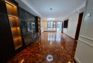 4bdrm Maisonette in Gateway Mall Area for rent