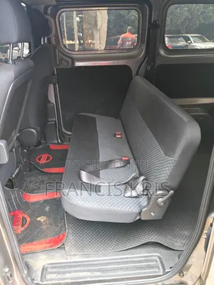 Nissan Vanette 2017 Brown