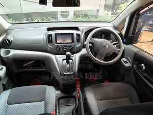Nissan Vanette 2017 Brown