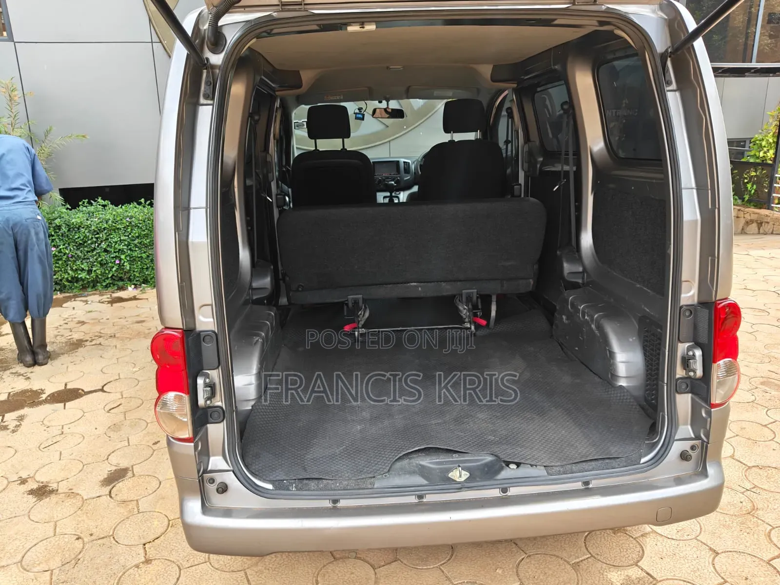 Nissan Vanette 2017 Brown