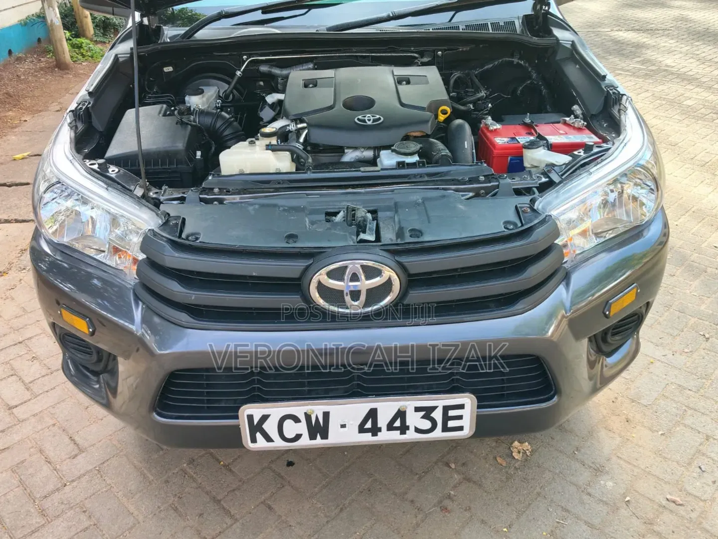 Toyota Hilux 2020 Gray