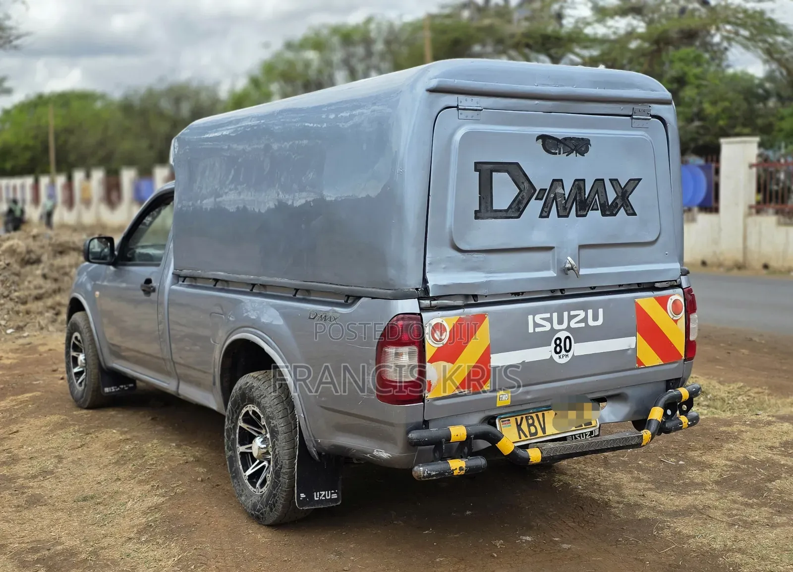 Isuzu D-MAX 2012 Teal