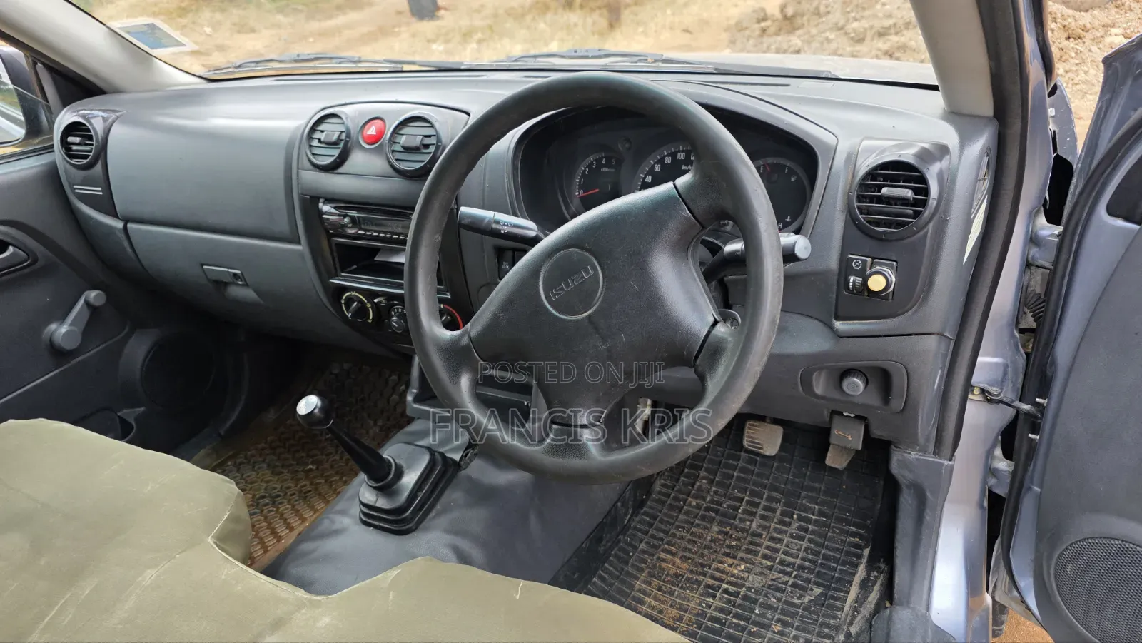 Isuzu D-MAX 2012 Teal